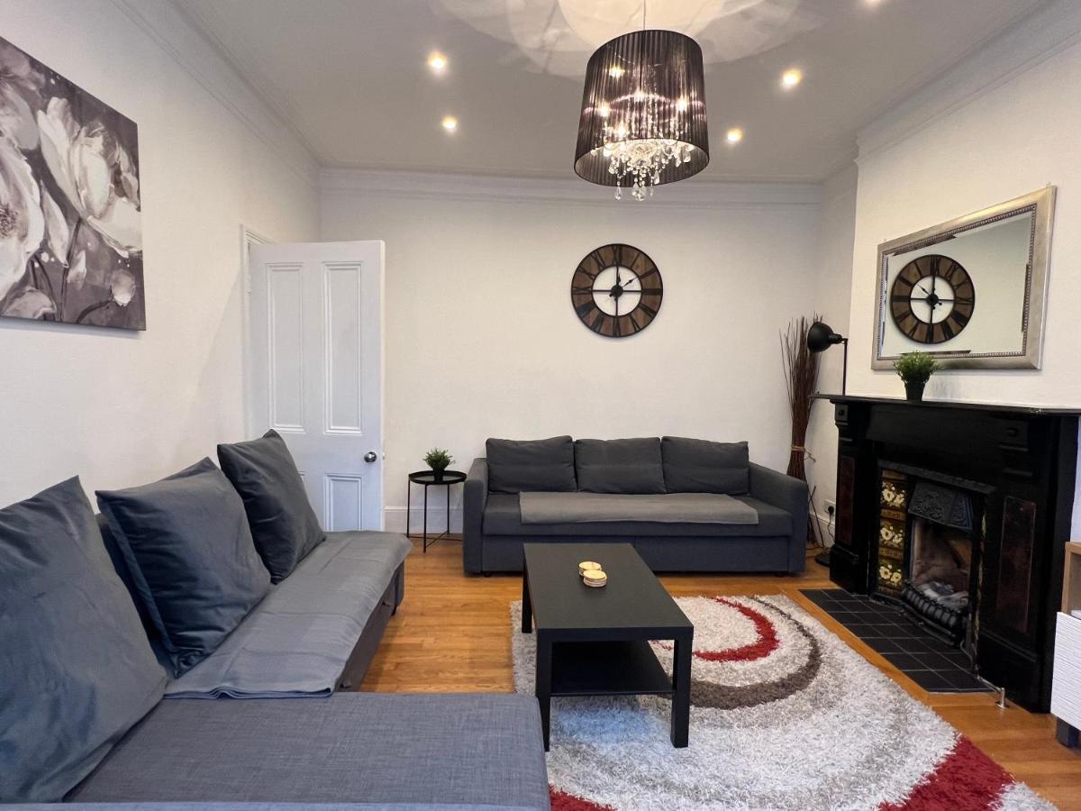Case de vacanță 4 Bed House 10 Min Walk To Tube